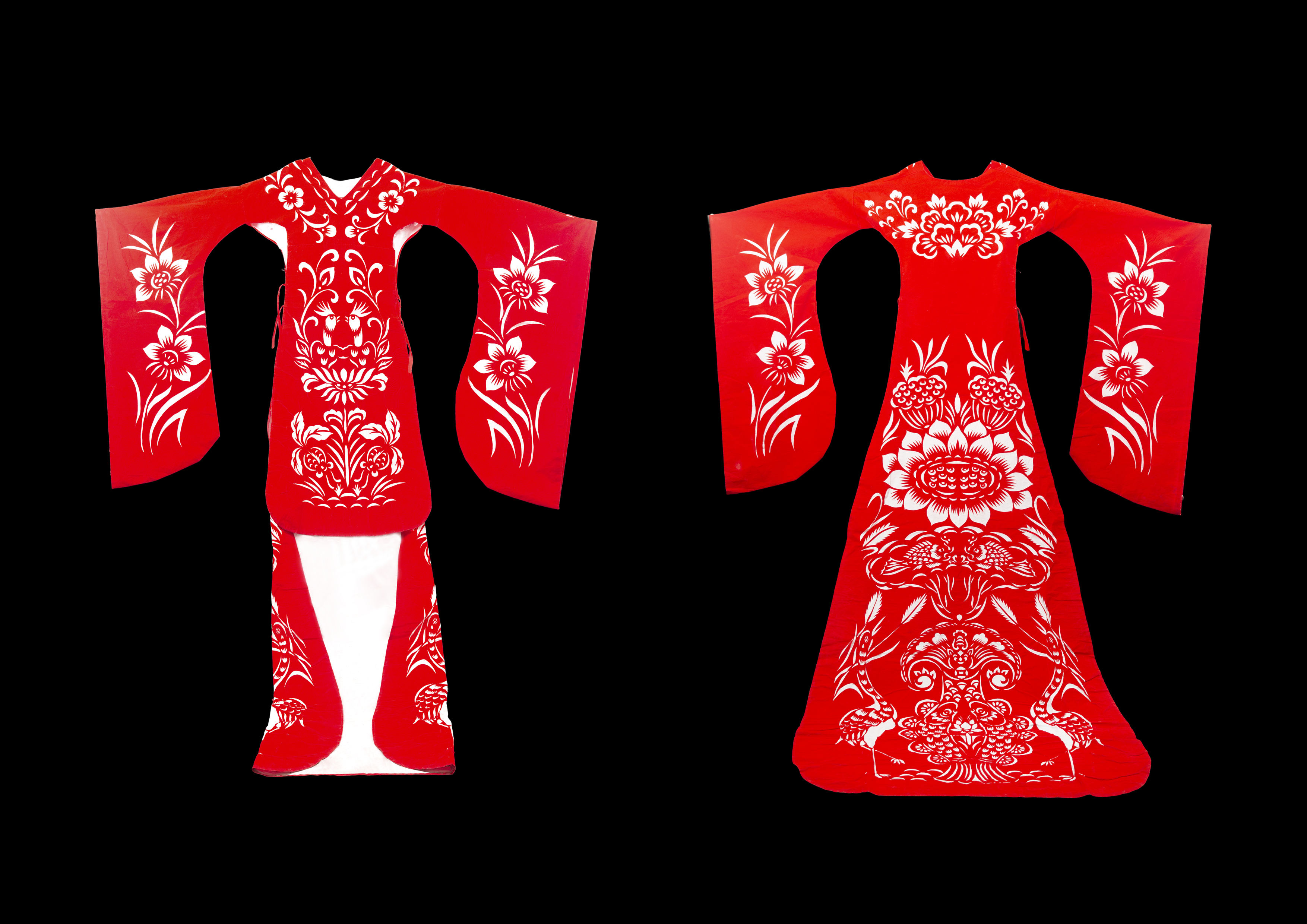 剪云裳剪纸服装(鱼钻莲).jpg